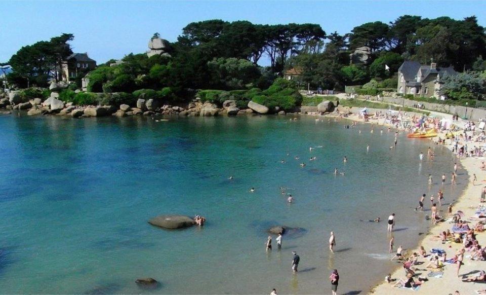 Appartement A Cote Du Port De Ploumanac'H Perros-Guirec Exterior foto